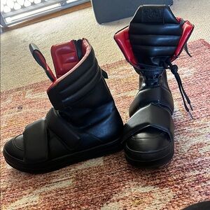 listing-status-banner